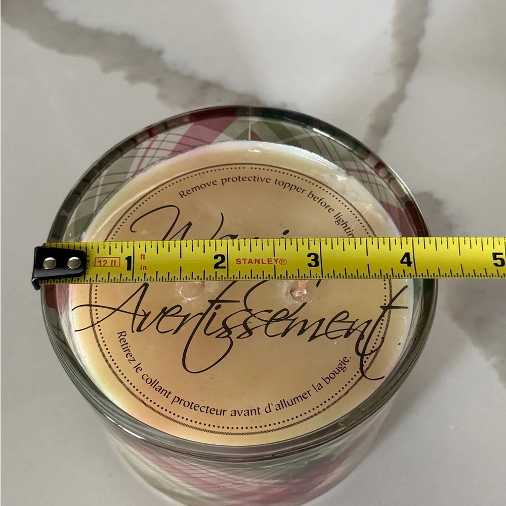 Pier 1 Imports Holiday Apple Crisp Scented Candle